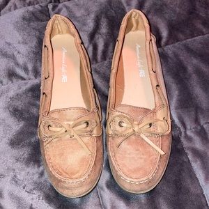super cute and comfy american eagle shoes